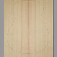 Traditional Lutz spruce soundboard with natural colour variation and consistent vertical grain. A classic tonewood choice.