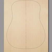 Traditional Sitka spruce top with fine bookmatch and classic soundboard colour.