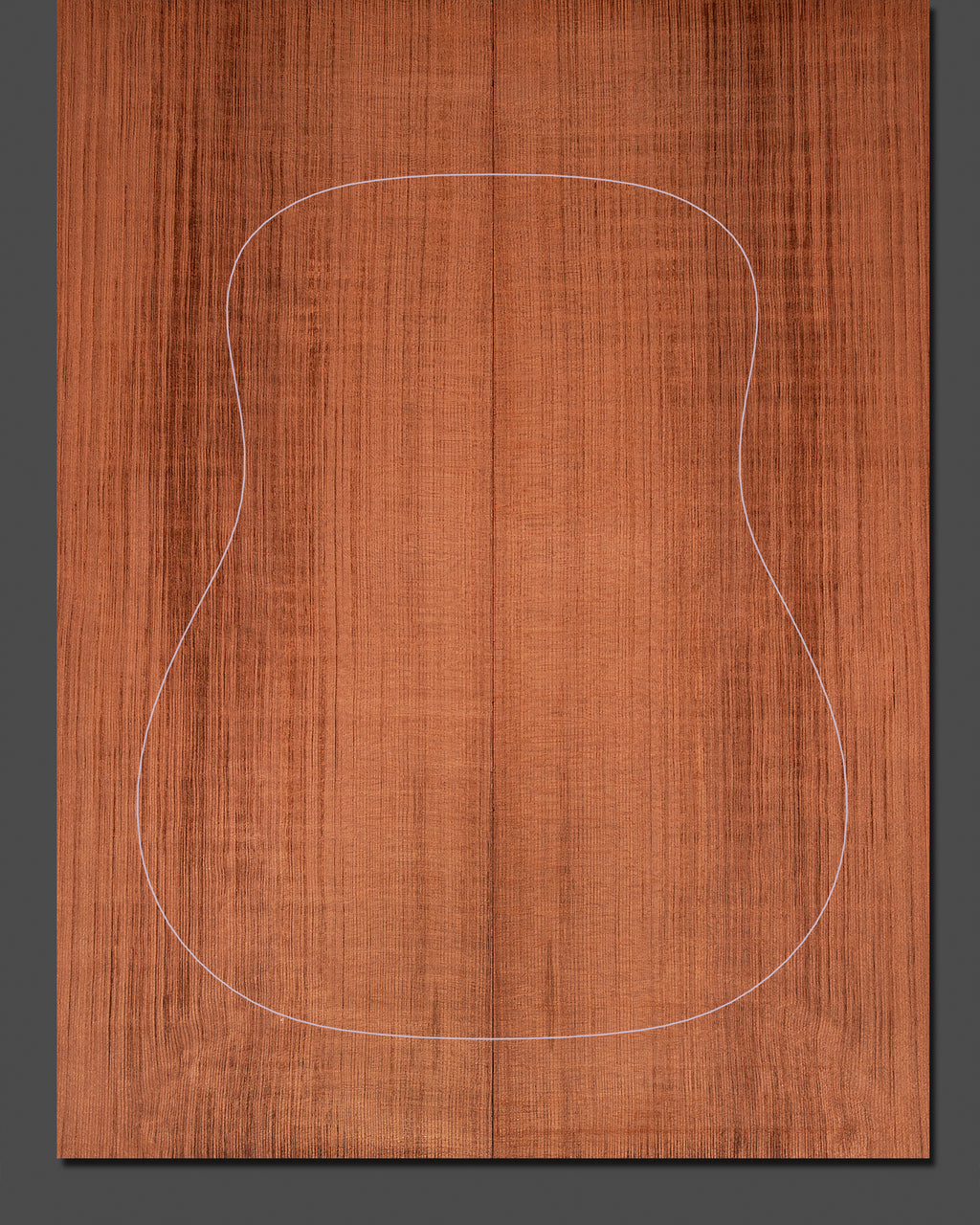 Premium Redwood soundboard with a refined grain structure and warm, natural hues. A superb choice for luthiers seeking excellent tonal quality.